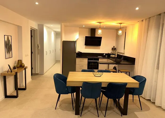 The Charming Two-Bedroom Parilly Republic