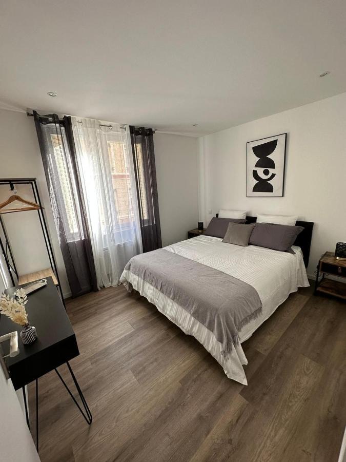 The Charming Two-bedroom Parilly Republic
