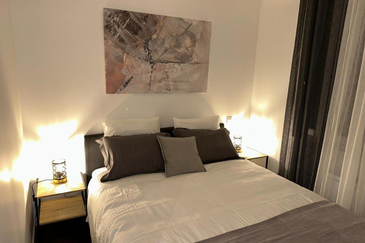 The Charming Two-bedroom Parilly Republic *